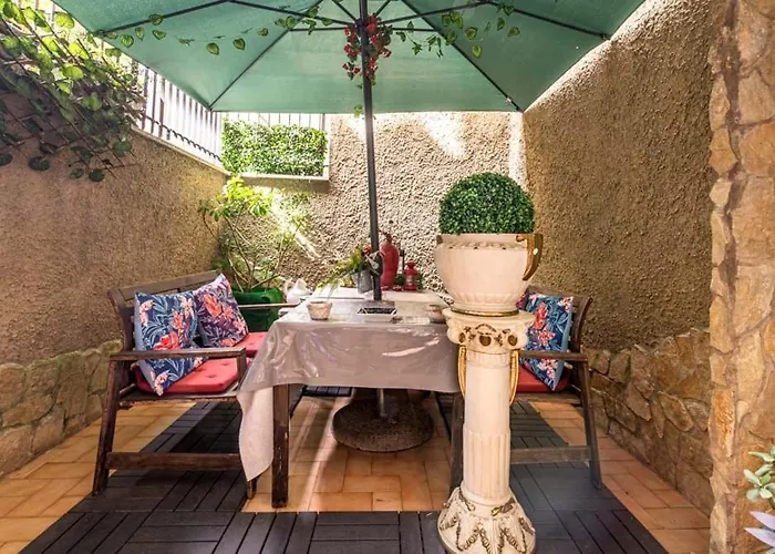 St Peter Vatican Lovely & Patio, Apartamento *